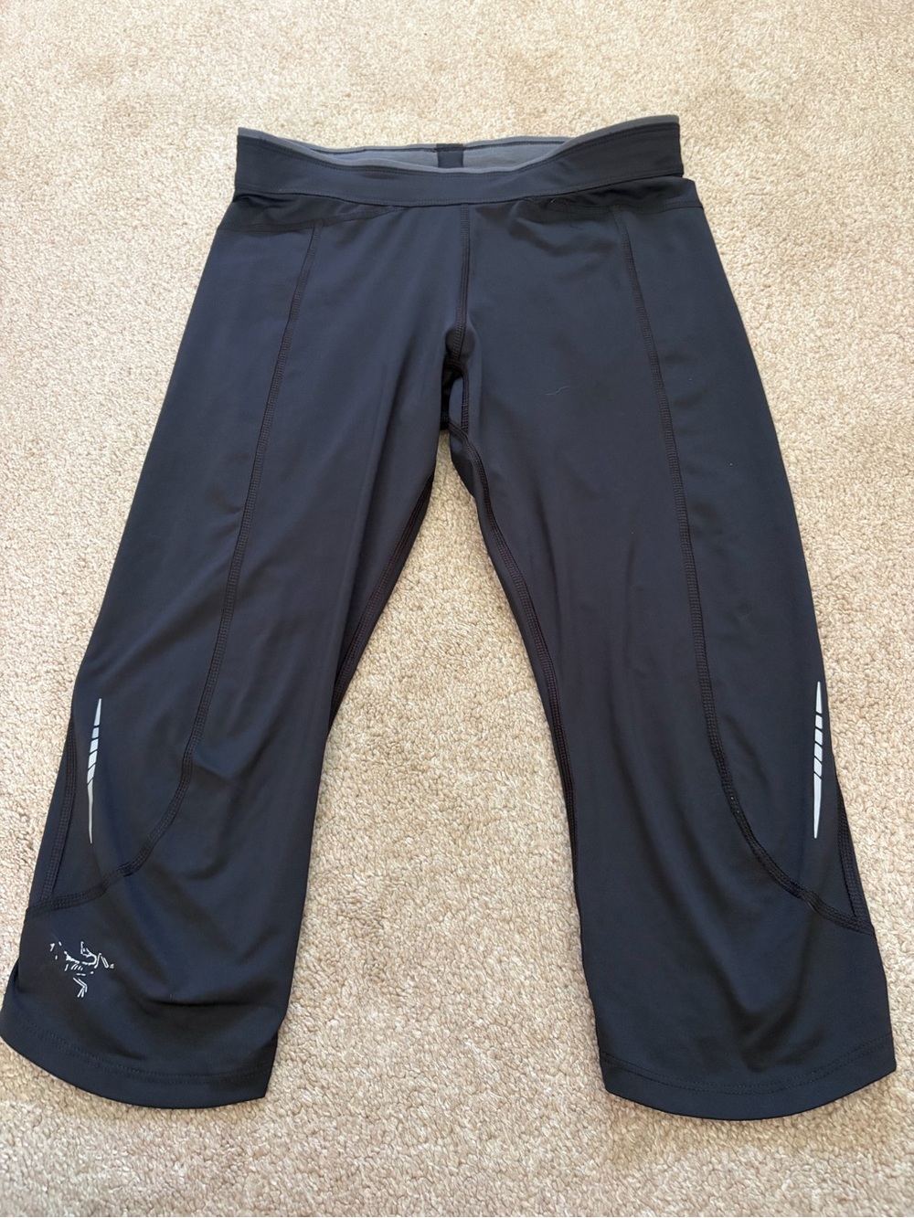 Arc’teryx Nera 3/4 Running Tights Women’s XS Black Cropped Reflective